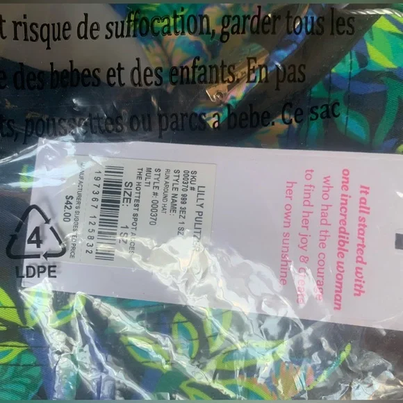 Lilly Pulitzer Etta top and run around hat - Picture 4 of 7